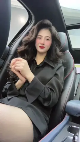 Dắt anh về nhà😄