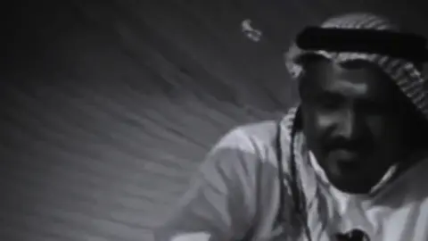 تذكرني ليّامنه ضاعت أوهامك فِمن وهمت وعرفت الفرق في حب الخشوم وحب الأقدامي .. #سعد_بن_جدلان #5g4216  #اكسبلورexplore  #شعر #قصيد #اشعار  #قصايد_شعر #شعروقصايد  #fyp #foryou 