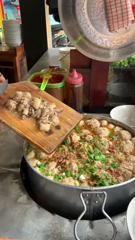 Lagunya galau gini:(#masukberanda #fypdonggggggg #CapCut #foodtiktok #baksoviral #mukbangs #fypシ゚ #streetfood #kulinerbakso #baksopedas 