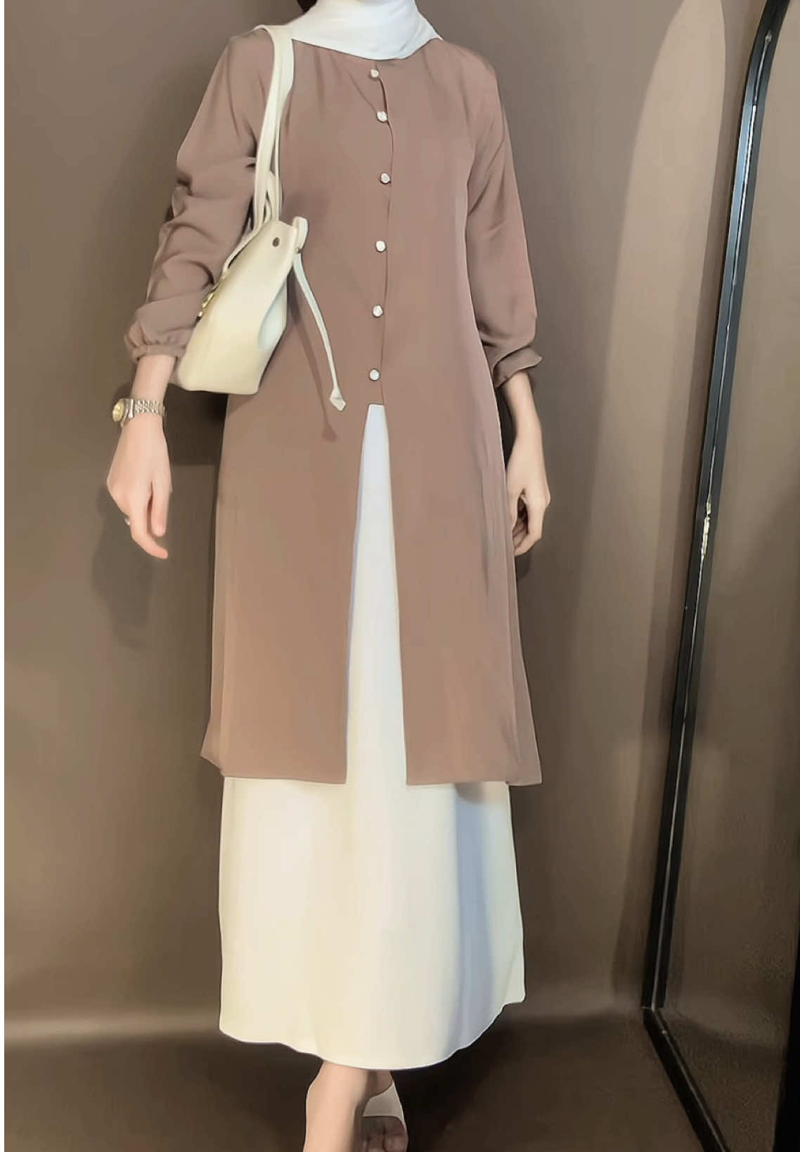 Cantik bgt long tunik dri nya @MIQDAD FASHION #logtunik #malayalongtunik #outfittunikkekinian #outfittunik #ottdstyle #ottd #fyp
