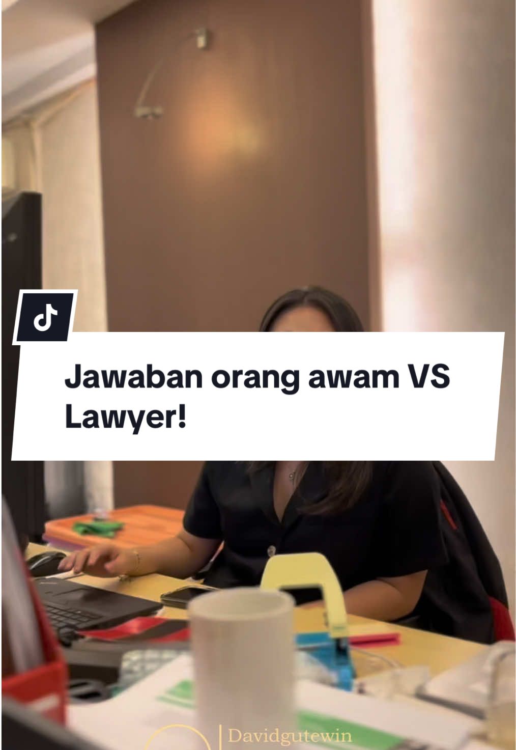 Sering dengar istilah Hukum Perdata dan Hukum Pidana tapi masih bingung bedanya? Simak video ini! 📚⚖️ #JadiPintar #law #legal #lawyer #hukum @Life Store Bpp @Bang Lawyer 