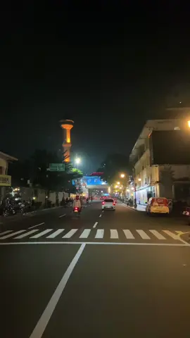 Bandung malam hari✨#bandung #suasanabandung #bandungvibes #bandunginfo #jalananbandung #fypp #fypシviral #bandungbanget #sekitarbandung #jelajahbandung #bandunghits #asiaafrikabandung 