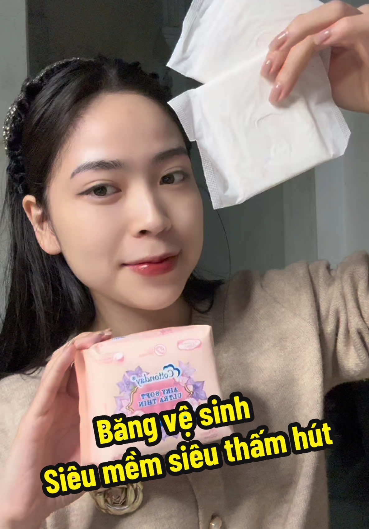 Ê xài cái này mịn như là xài đồ chíp ý. Ko có cảm giác đang đóng bvs lun 😆 #phươngđônganh #cottonday  #cottondayvietnam #reviewbangvesinh #bangvesinh #chamsoccobe  #bangvesinhantoanchocobe 