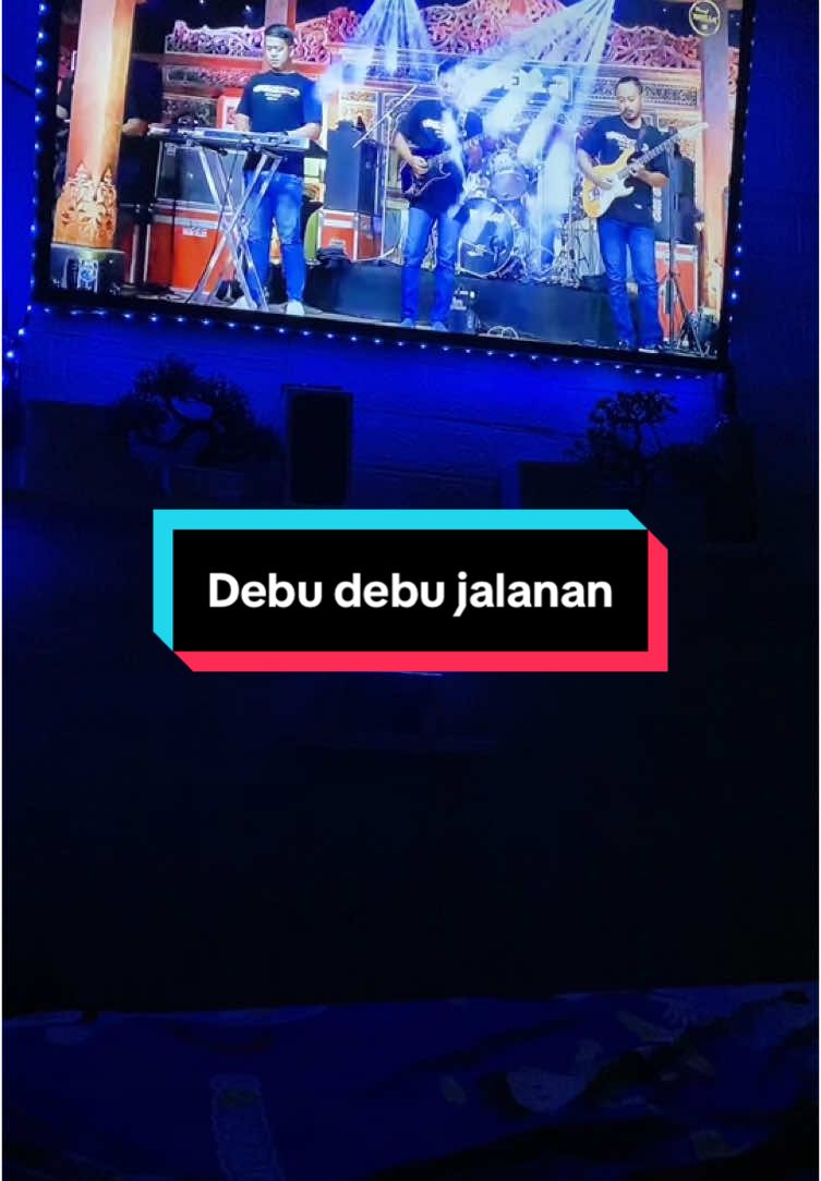 #fendikadella #debudebujalanan #omadella #dangdutkoplo #dangdutan #kamaraesthetic #storydangdut 
