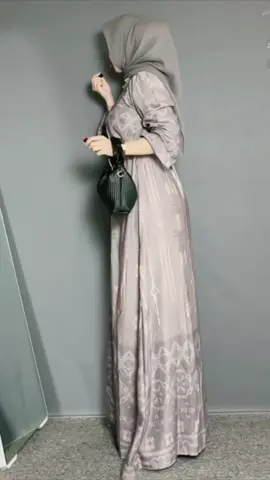 masyaAllah cantik bgt dress nya simple elegant✨ #fyp #ootdhijabstyle #gamisramadhan 