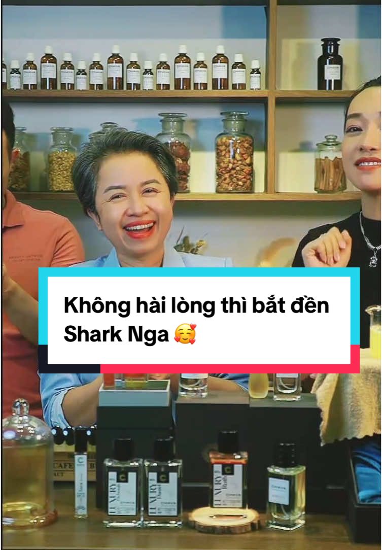 Cảm nhận của #sharknga về nước hoa Chava sẽ như thế nào?? Chava xin chân thành cảm ơn Shark Nga vì đã dành chút thời gian vàng của mình để tham gia buổi livestream cùng Chava 🥰🥰 Có quá nhiều sự dễ thương trong buổi live này 🥰🥰 👇 #Chava #sharknga #sharktank  #BeautyChava #Nuochoachuanphap #Chavaperfume #Nuochoa #nuochoachinhhang 