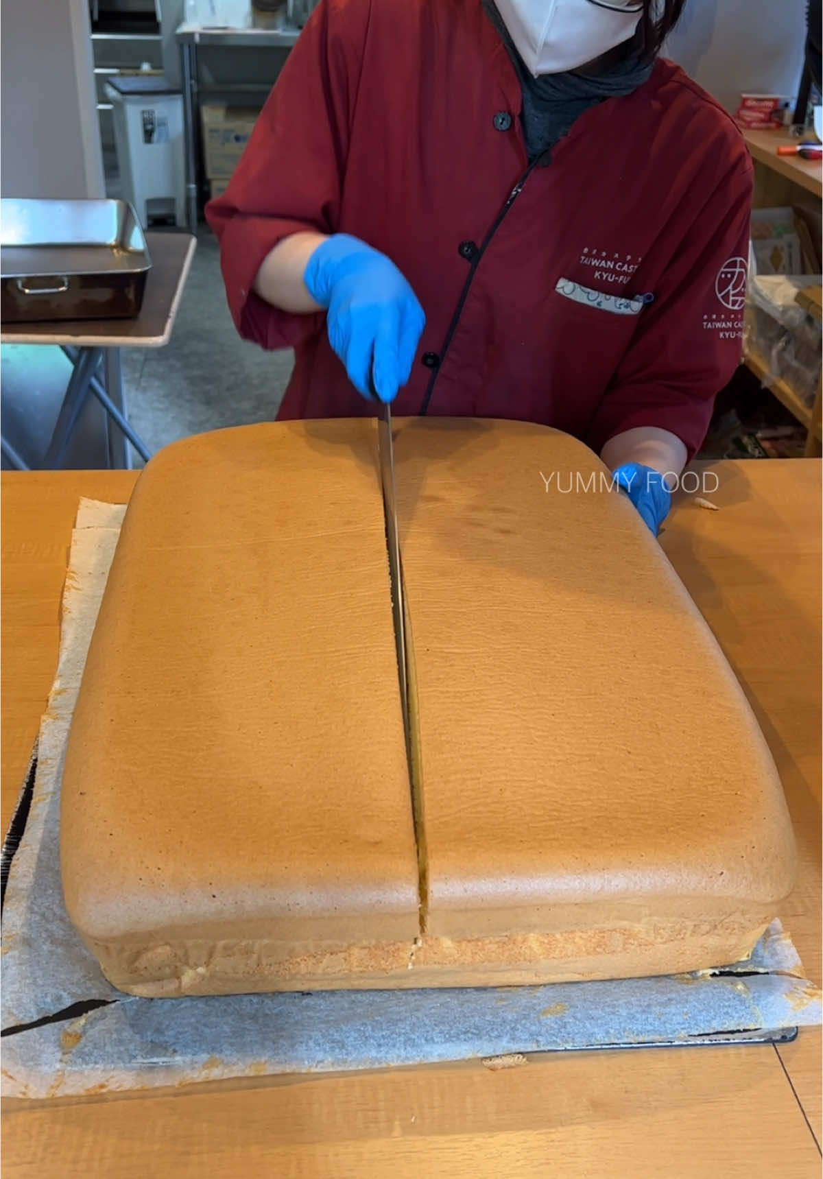 Cutting jiggly cake #egg #castella #tiktokfood #foodtiktok #틱톡푸드 #japanesefood  📍4 Chome-8-11 Nishijin, Sawara Ward, Fukuoka,Japan