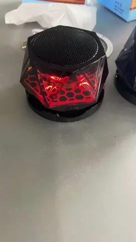 Multifunctional Magnetic Bluetooth Speaker. #fyp #tiktokshop #speaker #magneticbluetoothspeaker #portablespeaker #viralvideo #tiktok 