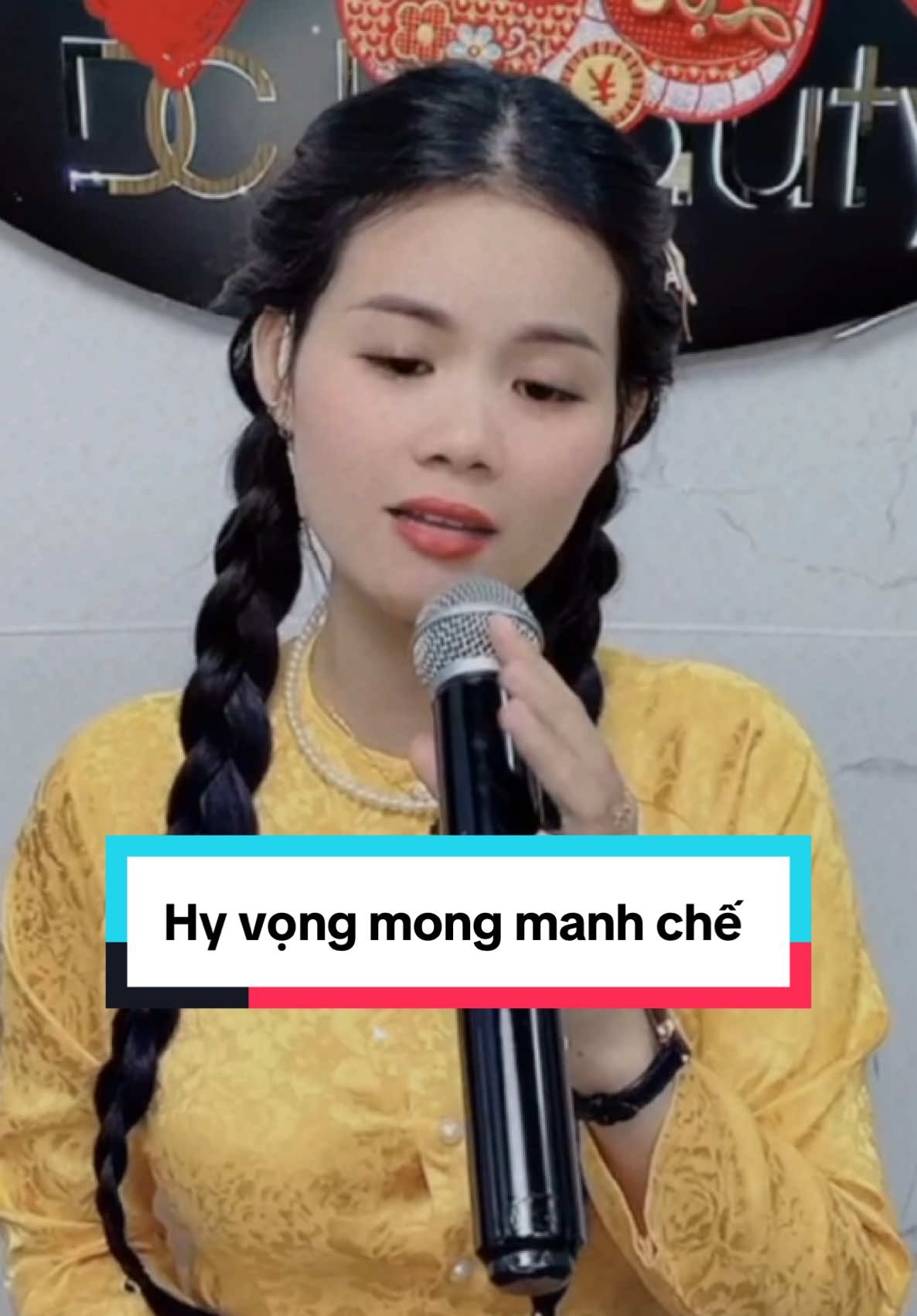 Cuộc đời con bôn ba khắp nơi xứ người…tết năm sau con lại về thôi #covers #yenyumiofficial #giadinh 