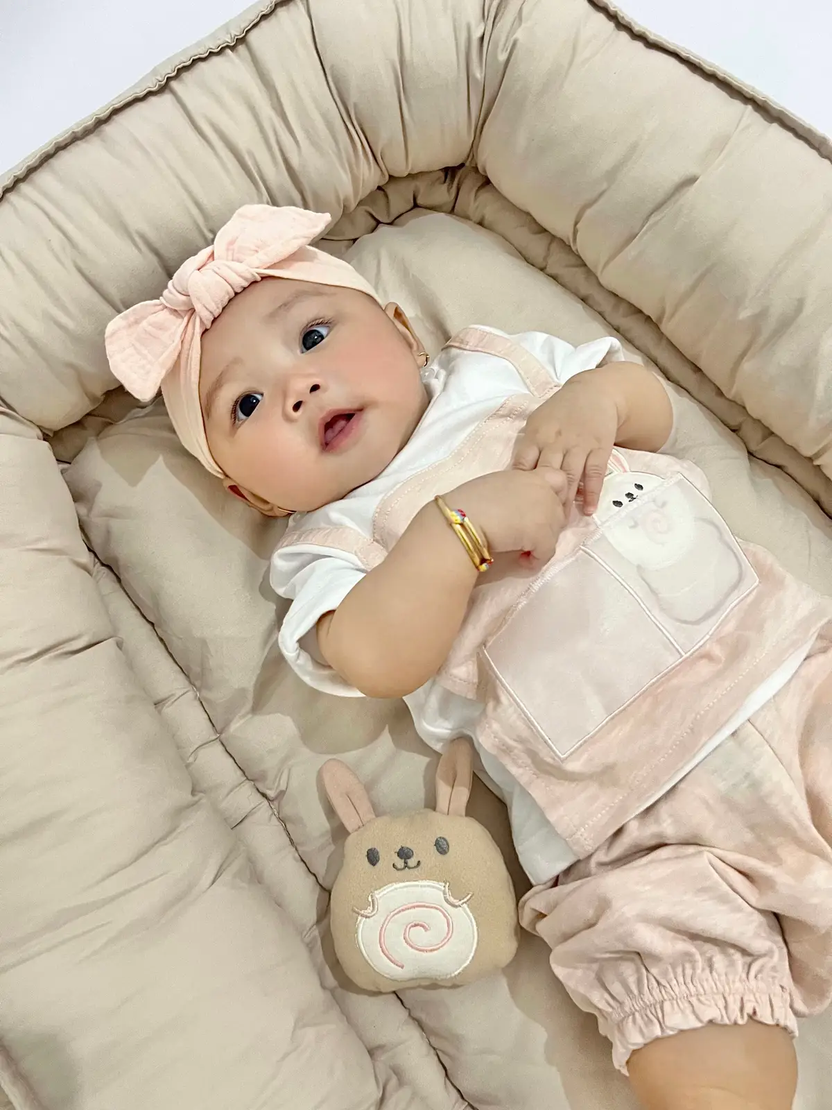 masyaAllah cintaku👶🏻😍🫶🏻🎀✨ #masyaallahtabarakkallah #allahummabarik #babynewborn #babytiktok #bayilucu #bayigemes #4monthsold 