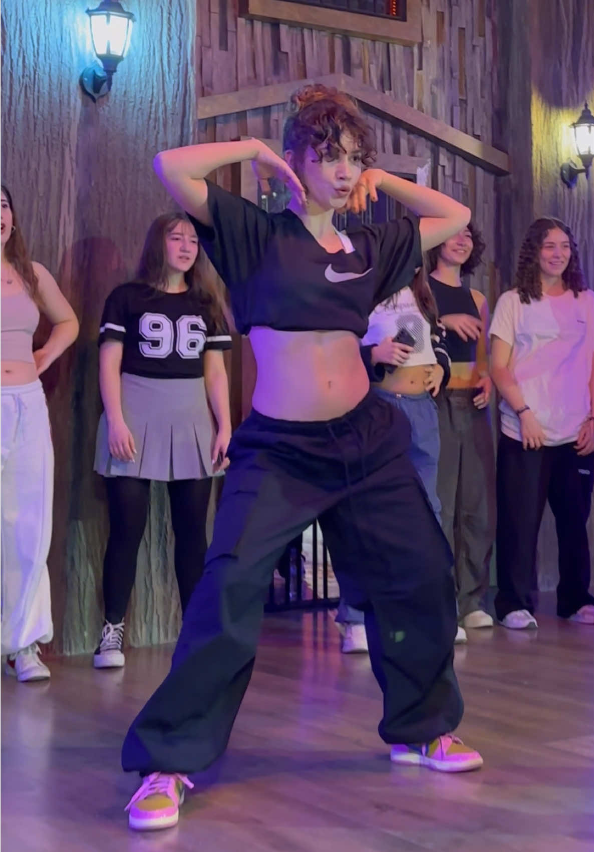 Duydum ki dans videoları özlenmiş :)  choreography by: @mugë  home: @2DAY DANCE ACADEMY 