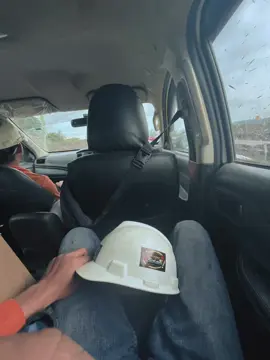 Helm pelunas angsuran😄👷🏻‍♂️#fyp #storytambang #tambanghitz #kulitambang #pamapersadanusantara #kalimantantimur #anakrantau #lewatberanda 