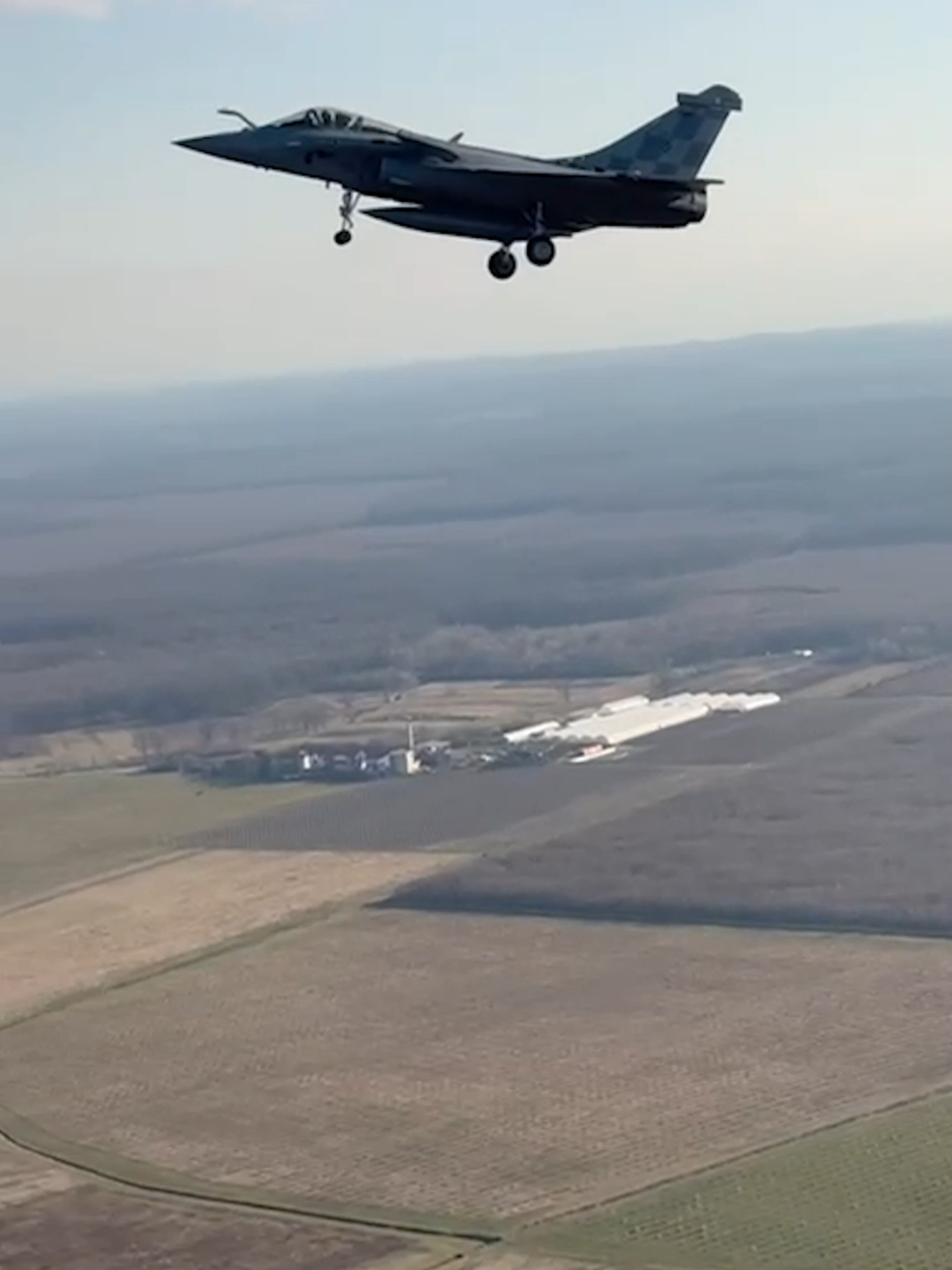 Pogledajte kako su hrvatski rukometaši letjeli uz pratnju Rafaela #indexhr #fyp #viralvideos #foryoupagе #foryourpagе #croatia #handball