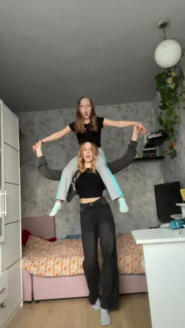 👯‍♀️🫶