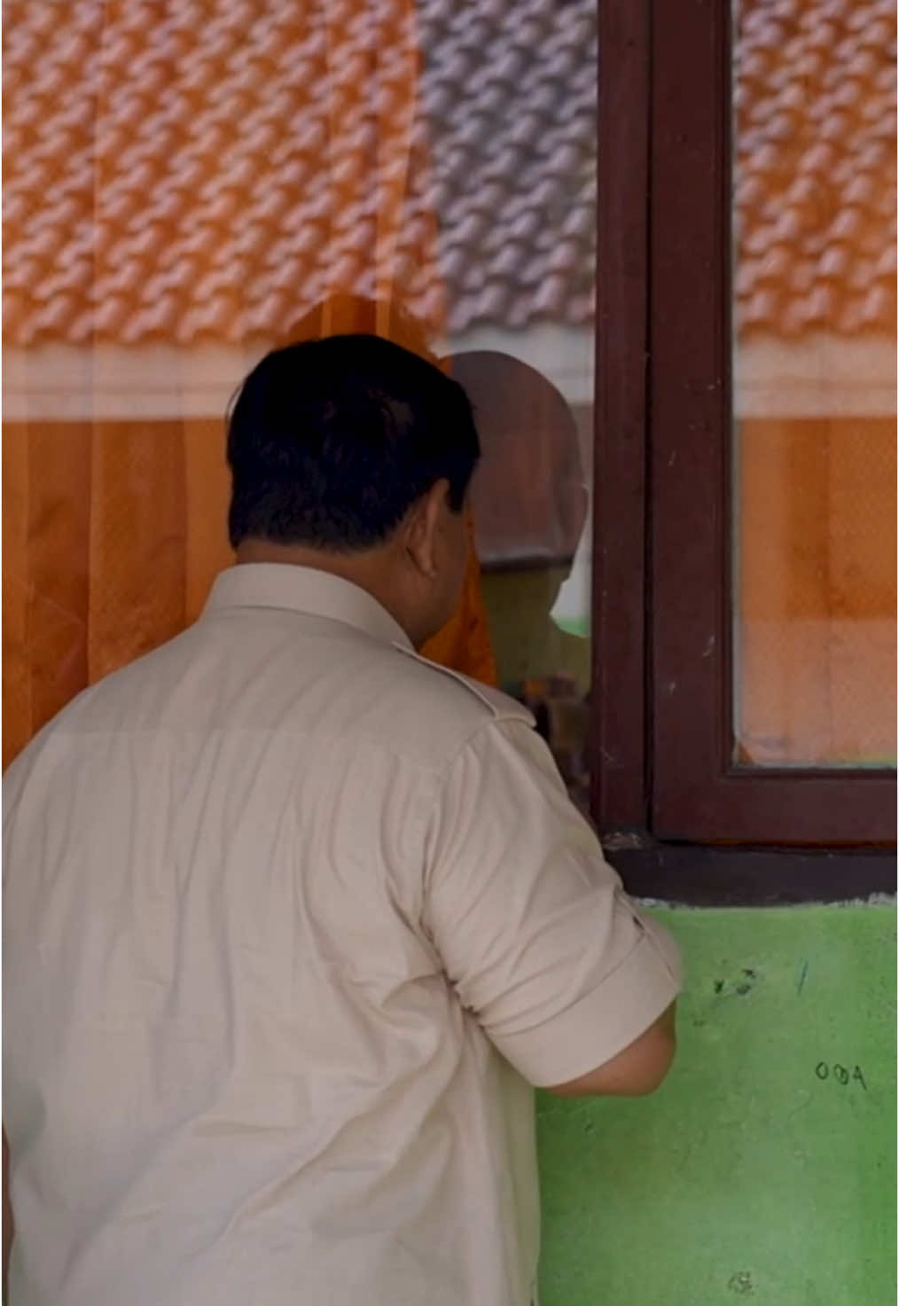 Momen Presiden Prabowo mengunjungi SDN Jati 05 Pagi, Haru ketika melihat cita cita nya demi anak bangsa Indonesia, yang lebih baik dimasa yang akan datang, Sehat selalu Presiden Prabowo. 🥹 #makanbergizigratis  #presidenprabowo 