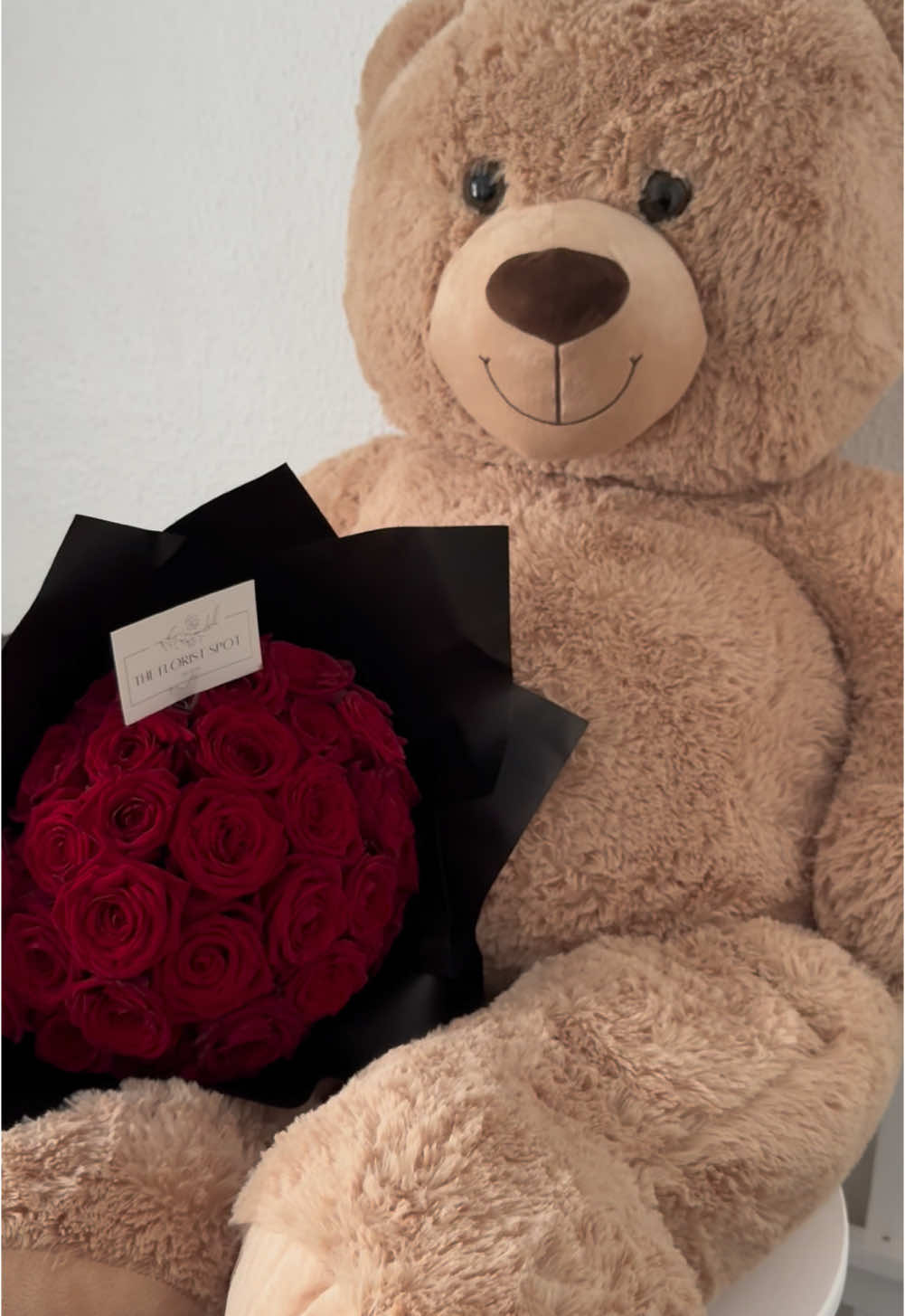 The Perfect Gift🧸🌹 #flowers #flowerbouquet #florist #bouquet #redroses #teddy #flowergift #luton #fyp 