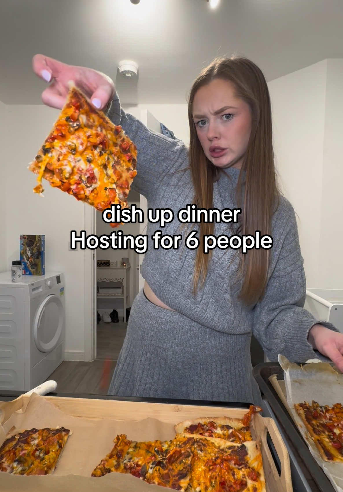 Dish up dinner with me! First time having people over for dinner in my new house. #dinnerparty #dishupdinnerwithme #dishup #dinnertimetiktok #dishupdinner #plateup #hostess #mealideas #easydinner #easymeal #easymealideas #toddlerfoodideas #toddlerdinner #mumtok #ukmumsoftiktok 
