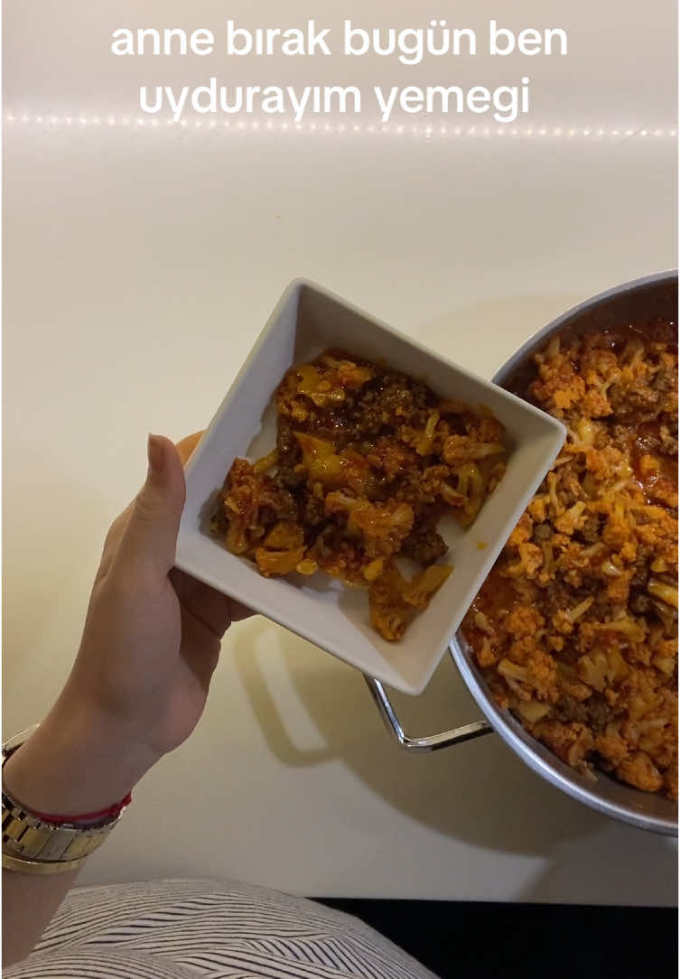 overthink saatimiz gelmis gibi #yemek #tarif #mutfak #karnabahar #akşamyemeği 