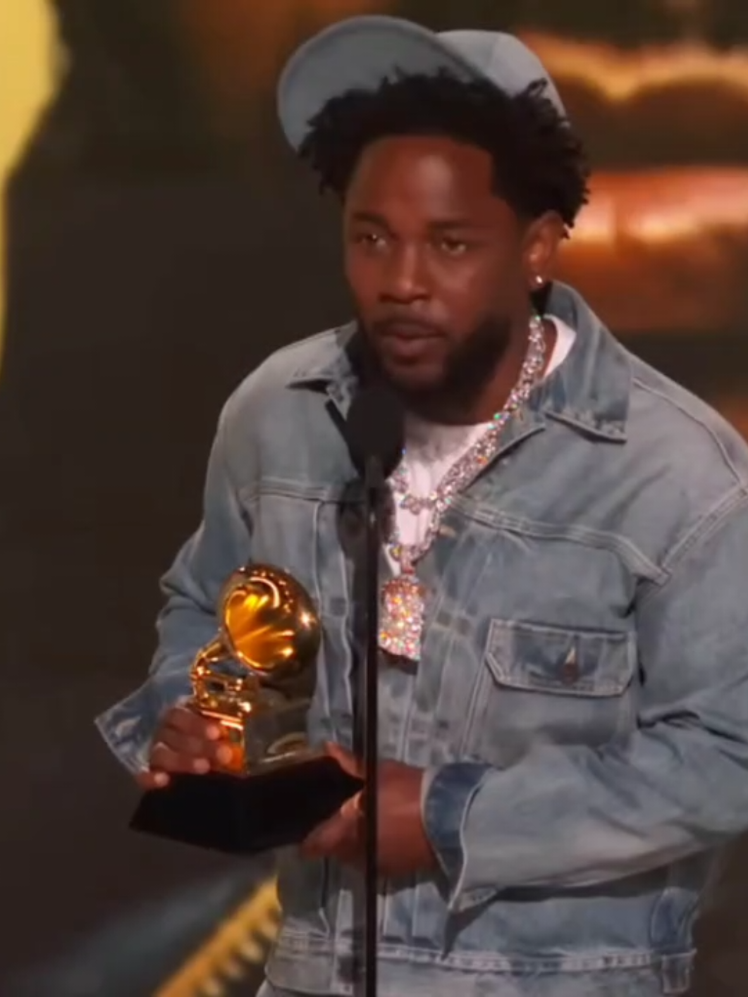 5 GRAMMYS 🔥🔥 #kendricklamar #kdot #alright #notlikeus #grammys #grammy #fyp #fy #edit 