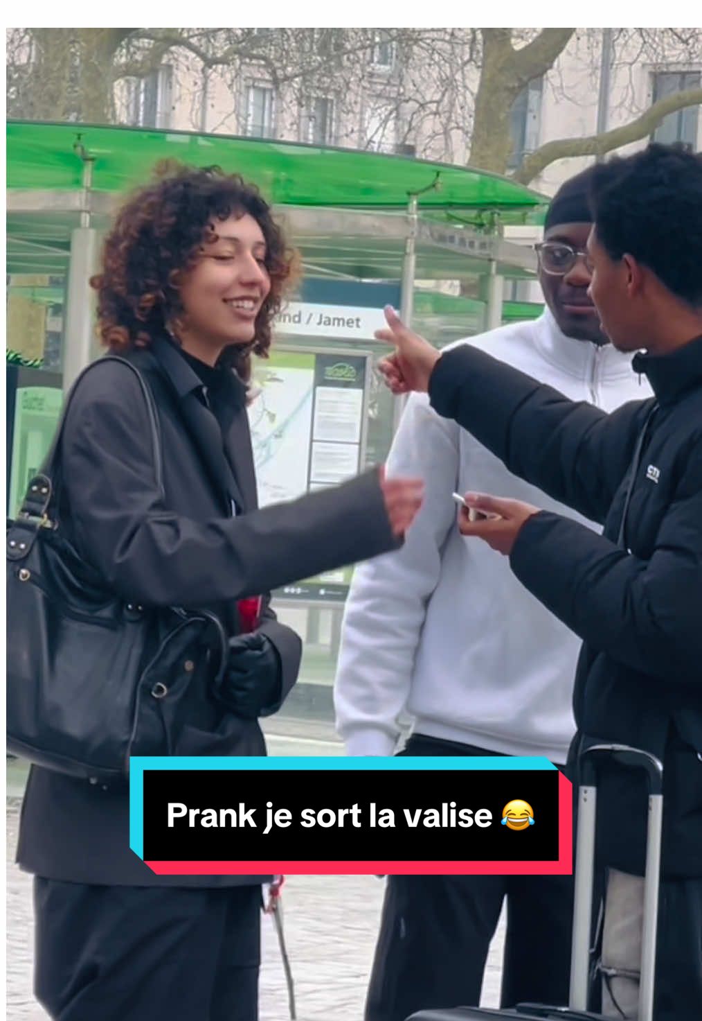 Je sort la valise😂.          #pourtoi #foryour #pranksvideos #virale #france #nantes #humour #😂😂 