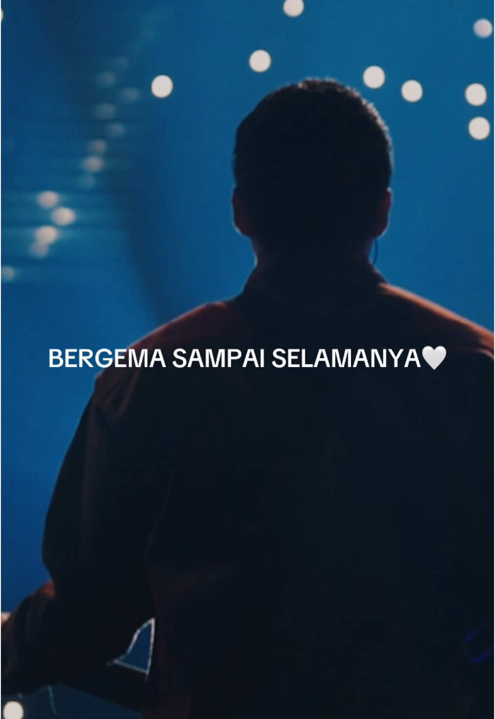 hi 👋🏼 lagu baruku udah keluar. selamat mendengarkan!🫶🏼 semoga bergema selamanyaaa #musikditiktok #soundsofsea #risingontiktok #bergemasampaiselamanya #nadhifbasalamah #valentine #muzikmalaysia 