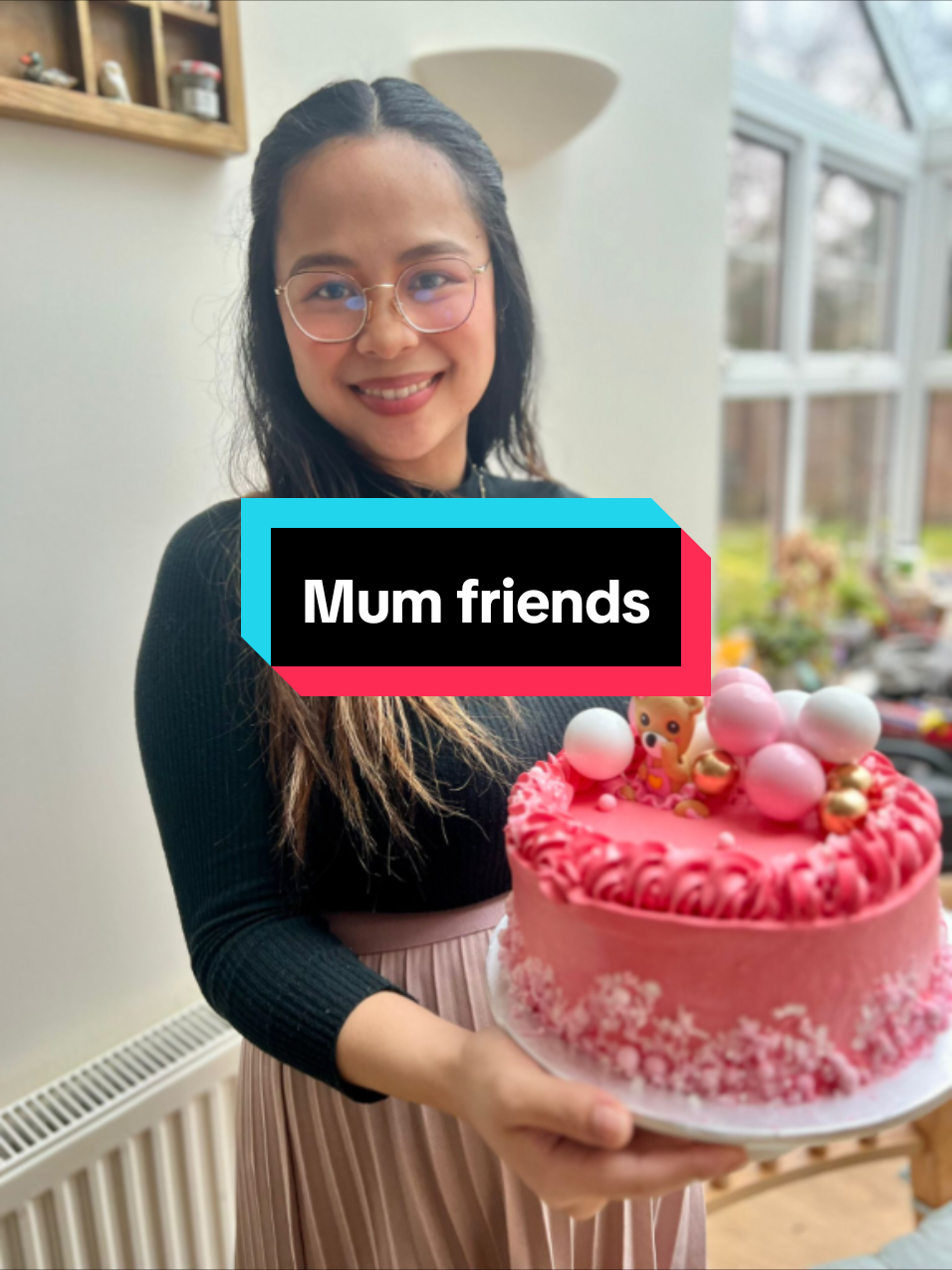 Help a first-timer 😁🩷 What should be in my hospital bag? #firsttimepregnant #firsttimemom #pregnant #erikalynden #hamilton #teamworkmakesthedreamwork #filipinaintheuk🇬🇧🇵🇭 #creatorsearchinsights 