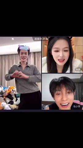 ダンスをする末っ子（柯淳）とそれを見守る兄たちと姉で可愛かった〜🥰 #申浩男 #thânhaonam #yuyin余茵 #余茵 #马小宇 #maxiaoyu马小宇 #zhaokechun赵柯淳 #柯淳 #抖音 