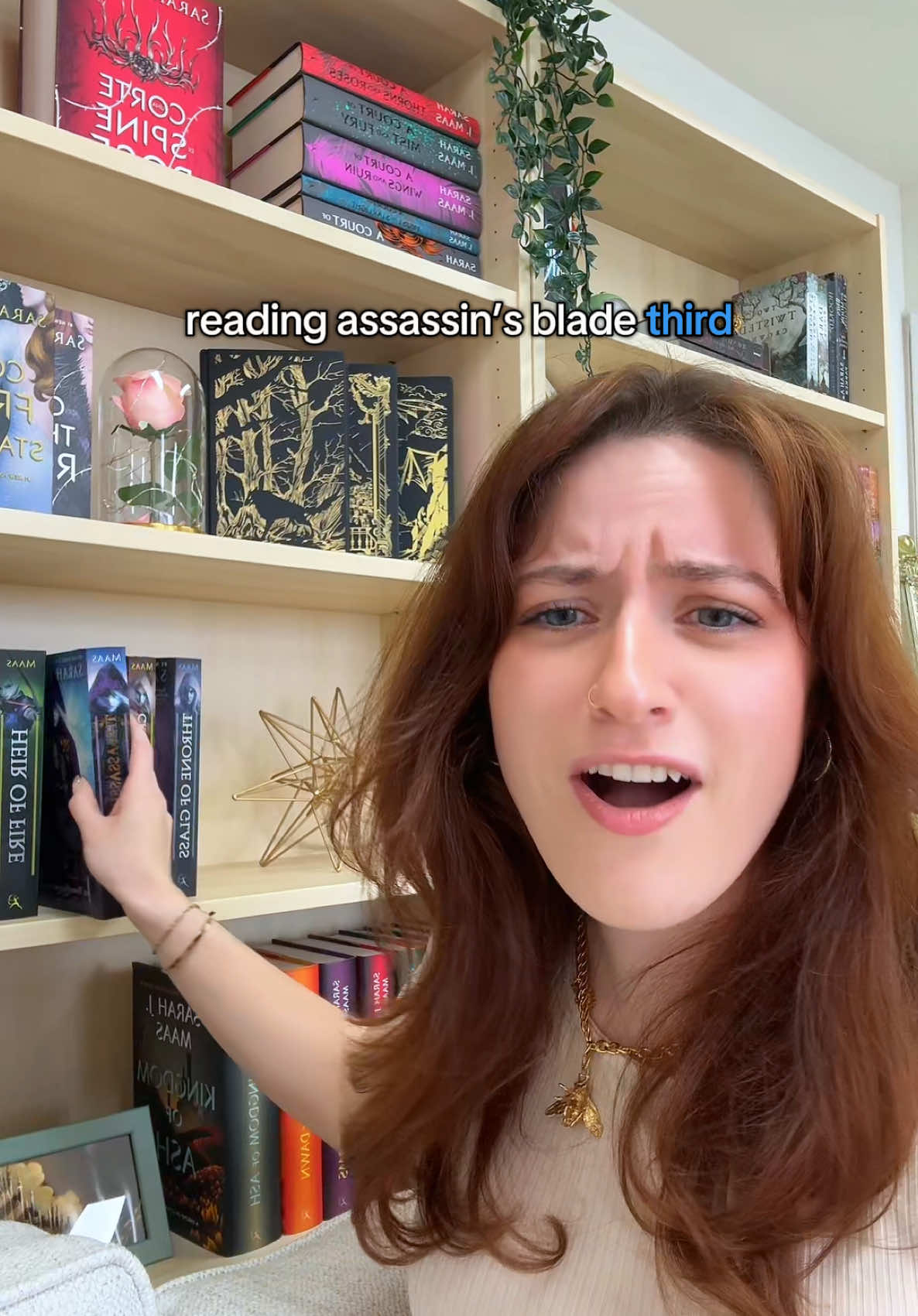 Read it however you want 🤭 but third was for me #tog #throneofglassreadingorder #throneofglass #books #BookTok #bookgirly #bookish #fantasybooks #romantasy