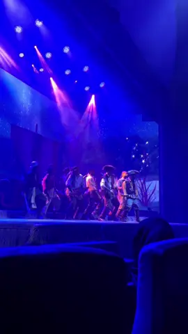 ترند فوق الخيال🩵👆🏾#بالقمه_ترند #ترند #تصويري📷 #هدى_حسين #مسرحيه #بدر_شعيبي #بدر_العنزي #ريان_دشتي #طلال_سام #الملكة_والقرصان 