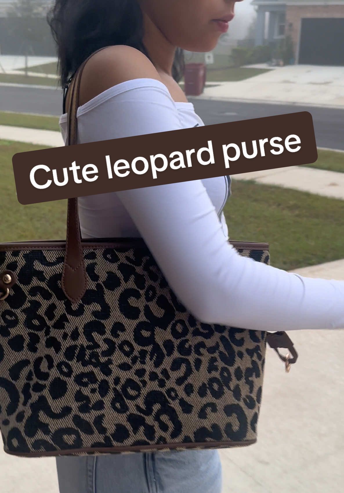 Perfect bag for school or everyday. My daughter loves it, great quality. #leopard #leopardpurse #OOTD 