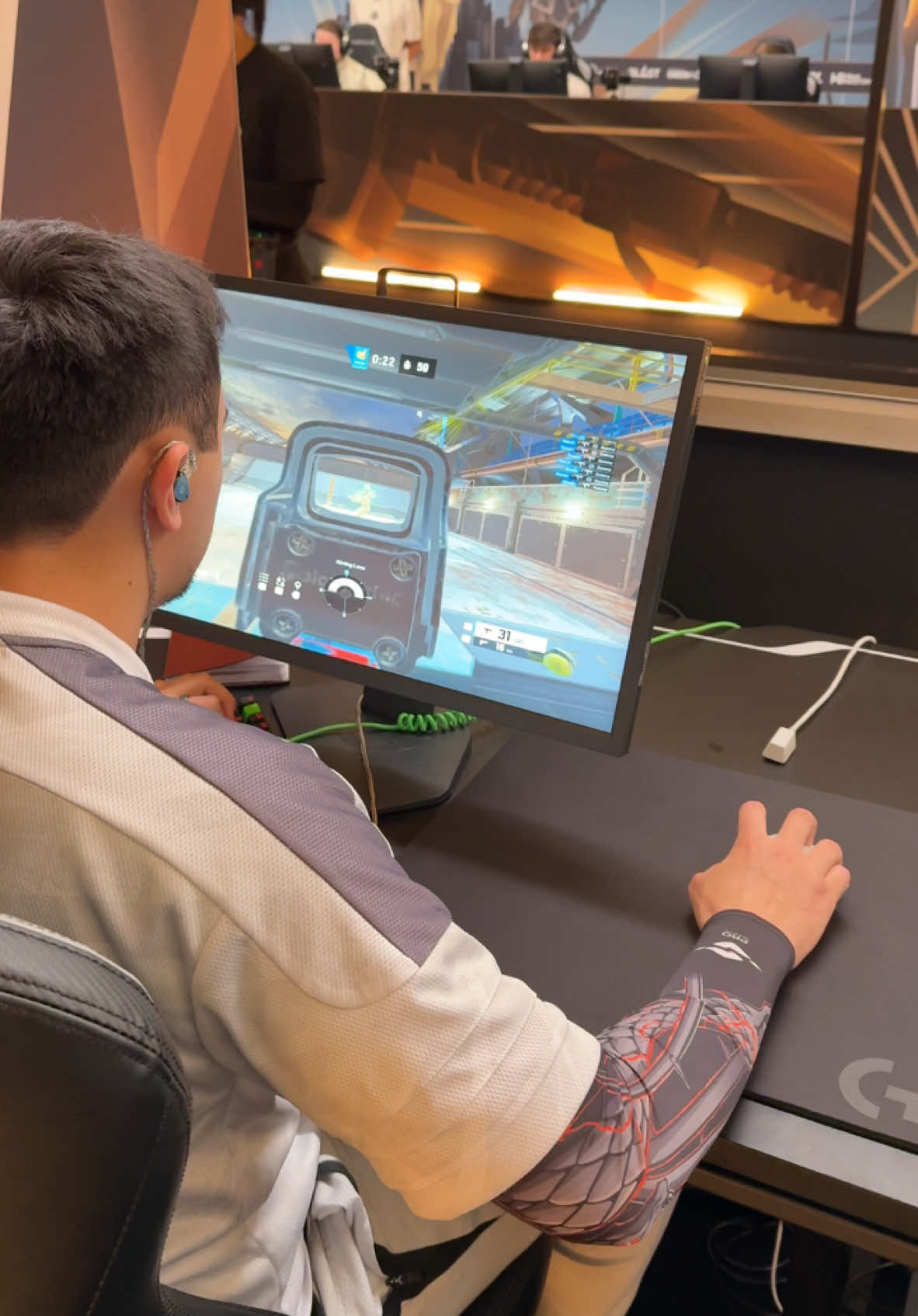 POV: You watch Beaulo warm up for SI