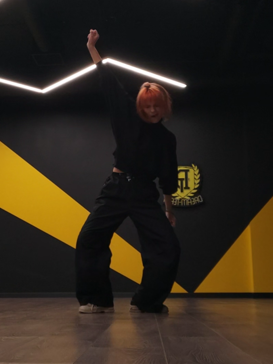 трохи силової хоряжка#dreamteam #choreo #dancer #ngdancer #dance @dreamteam 
