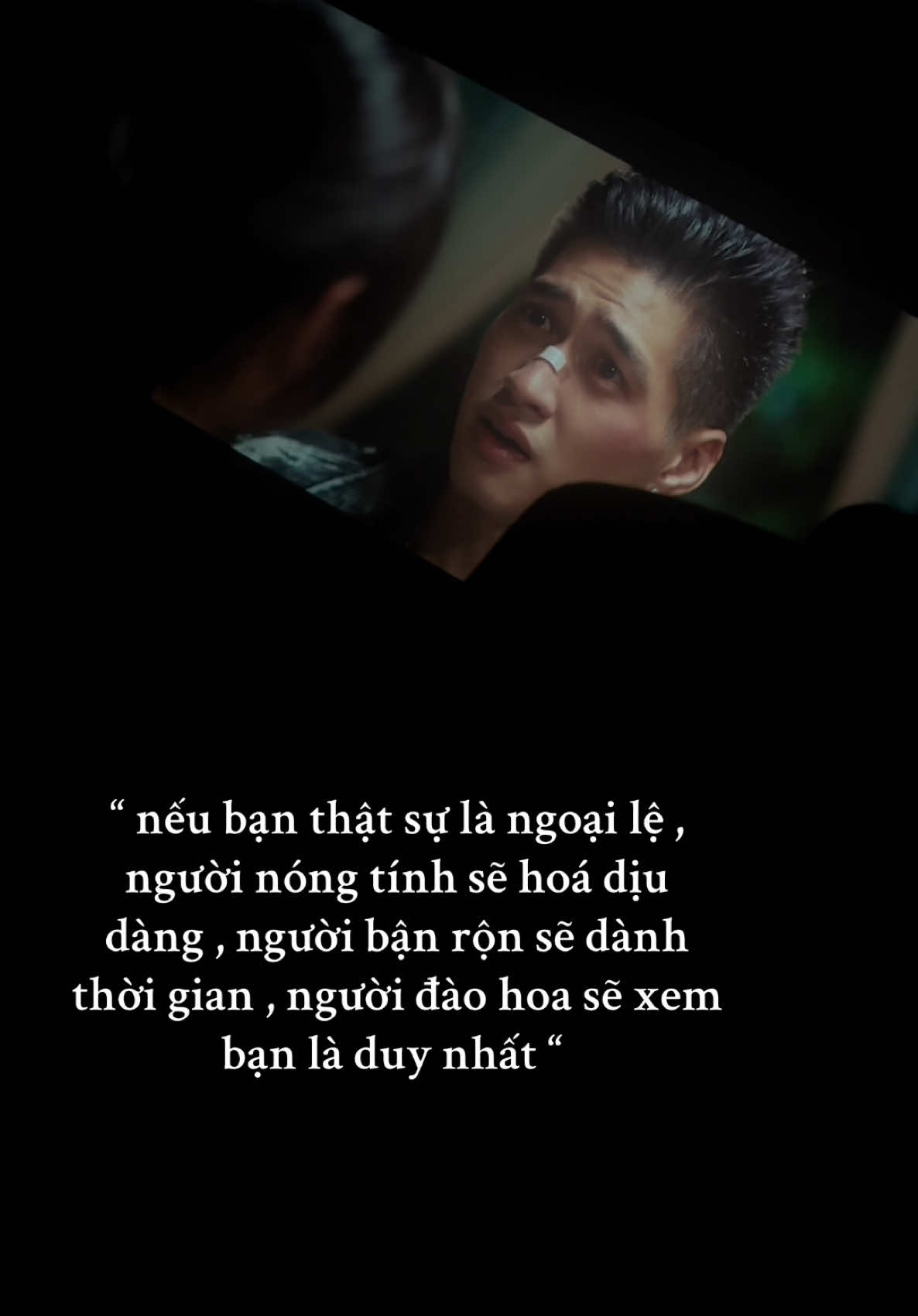 Hạnh phúc là một người vì bạn mà sắp xếp lại thế giới của mình. #nuhonbacty 