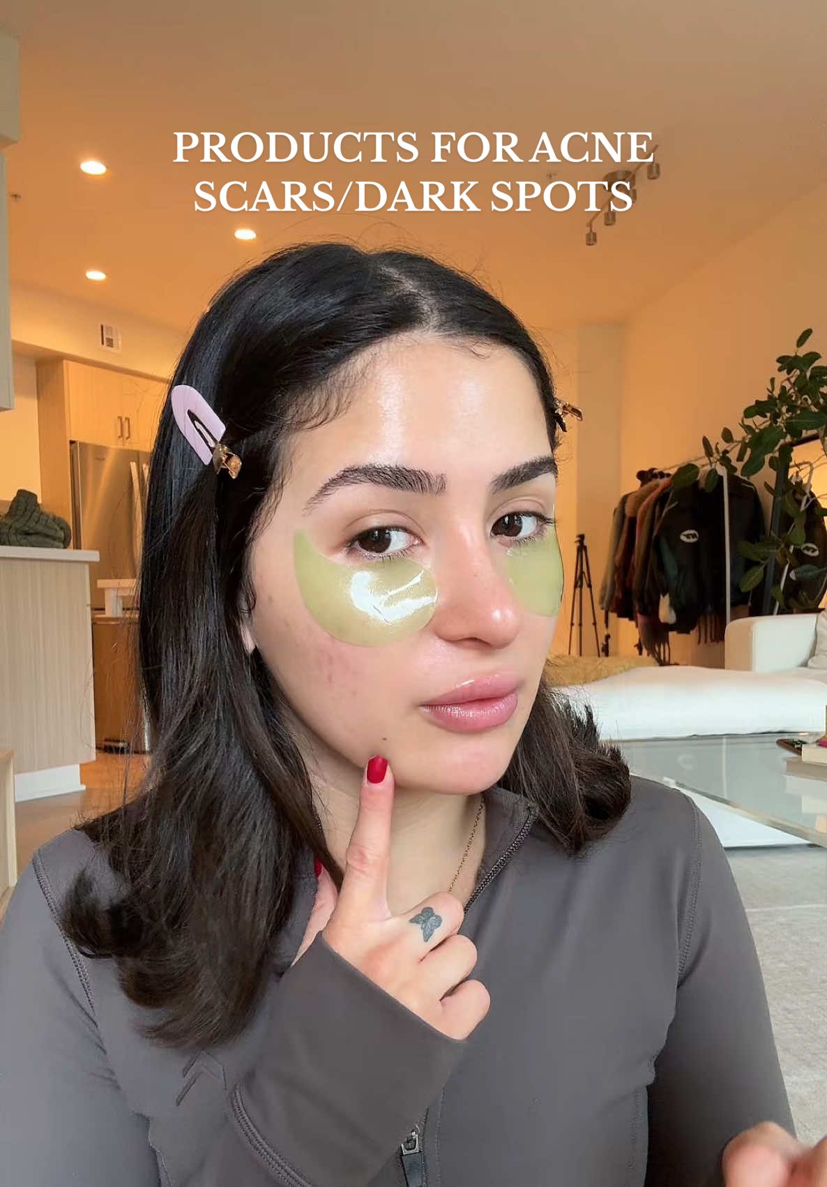 My holy grails for fading acne scars💌 #acnescars #darkspots #postinflammatoryerythema #hormonalacnejourney #pcos @Anua Store US Niacinamide & TXA serum, @L’Oréal Paris dark spot exfoliating peel, @puritoseoul_id wonder releaf centella serum 