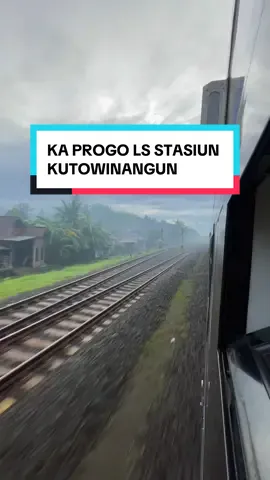 KA Progo melintas langsung stasiun Kutowinangun diiringi kabut pagi #kai121 #keretaapi #keretaapiindonesia #keretaapikita #railfans #fyp #stasiunkutowinangun #kaprogo #progo #progonewgeneration 