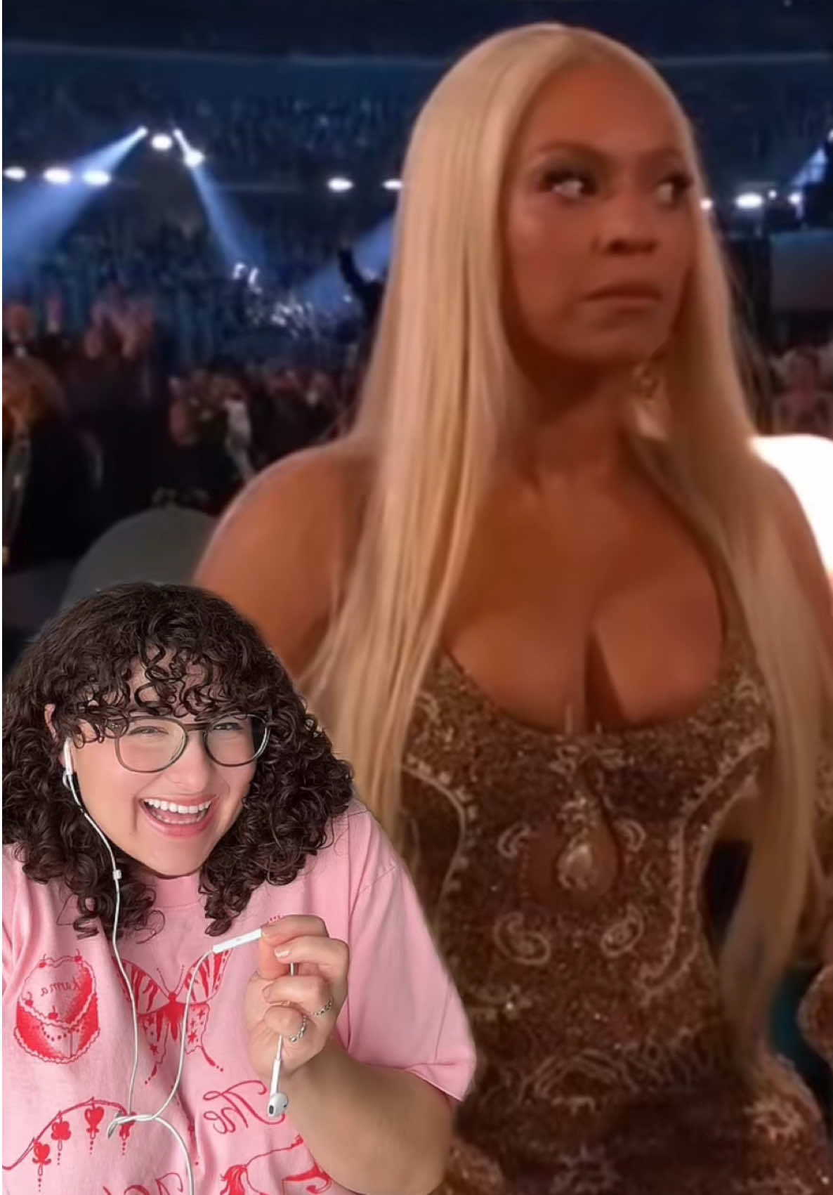 a full circle moment 😭 #beyonce #taylorswift #blueivy #jayz #grammys #bestcountryalbum #lipreadinggirl #lipreading #deaf #deaftok #deafcan #deafcommunity #deafculture #deafworld #deafawareness #deafyounglife #hardofhearing #hoh #signlanguage #tismejackieg Disclaimer: Lip reading is not a reliable form of communication, all statements are alleged. 🫶