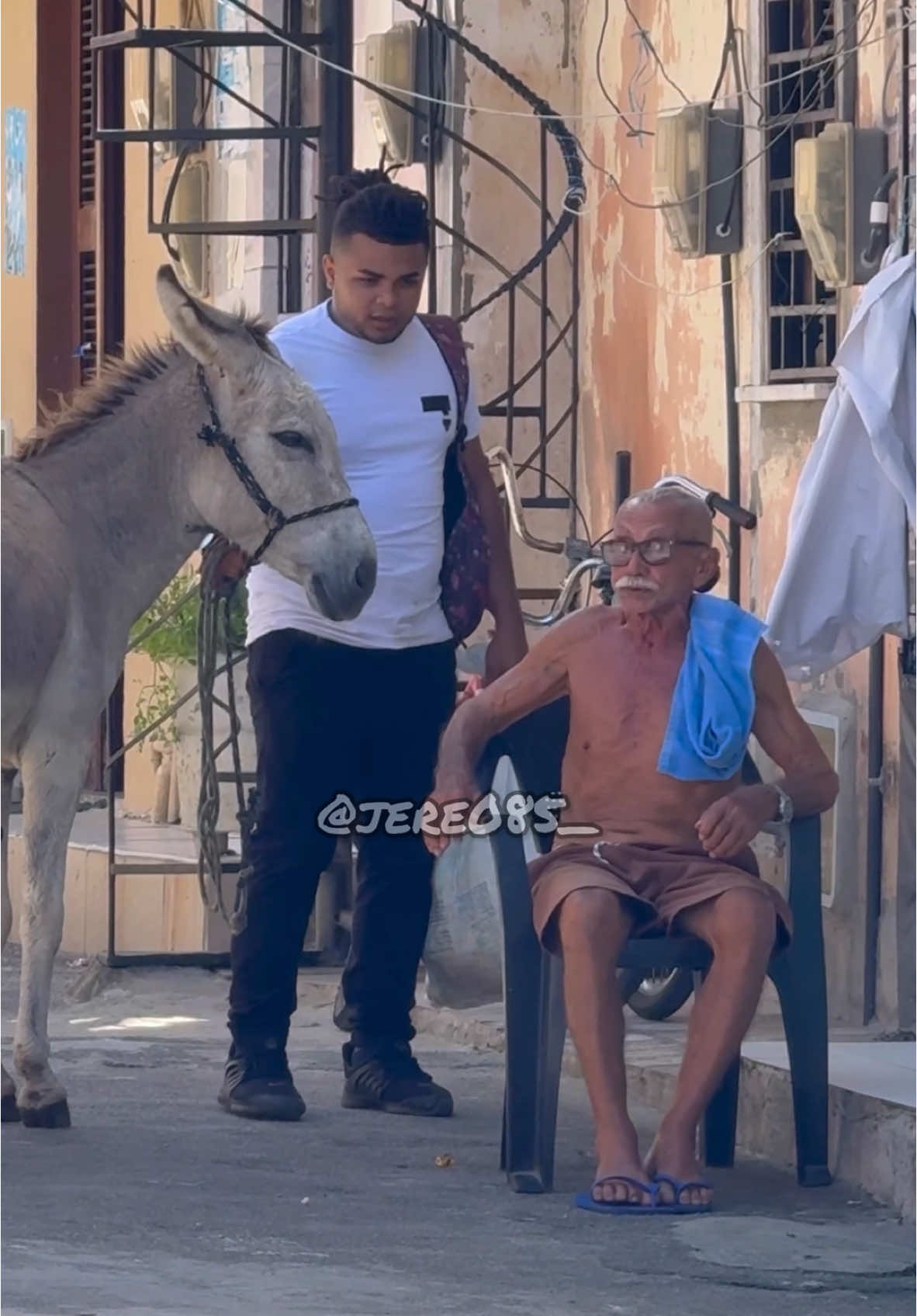 Arretire daqui 🫵🏾😂