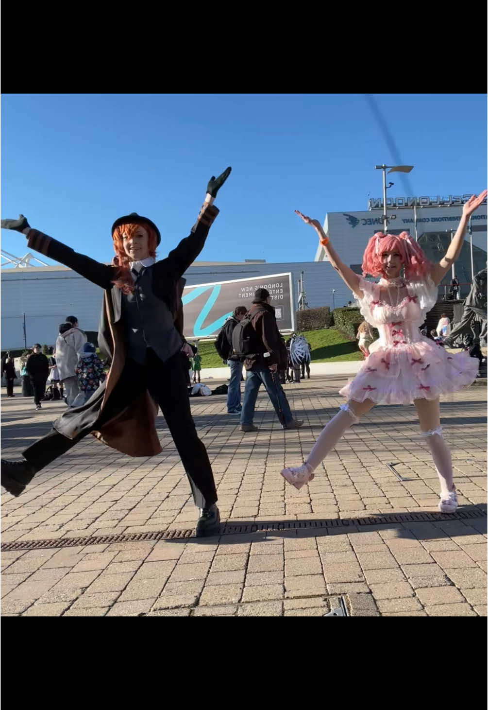 I never want to Konton Boogie in platform boots again 😔 Aya: @mika  #maruyamaaya #ayamaruyama #kontonboogie #pjsk #bangdream #bangdreamcosplay #ayacosplay #chuuya #chuuyanakahara #nakaharachuuya #chuuyacosplay #bsdcosplay #cosplay #megaconlondon #megacon 