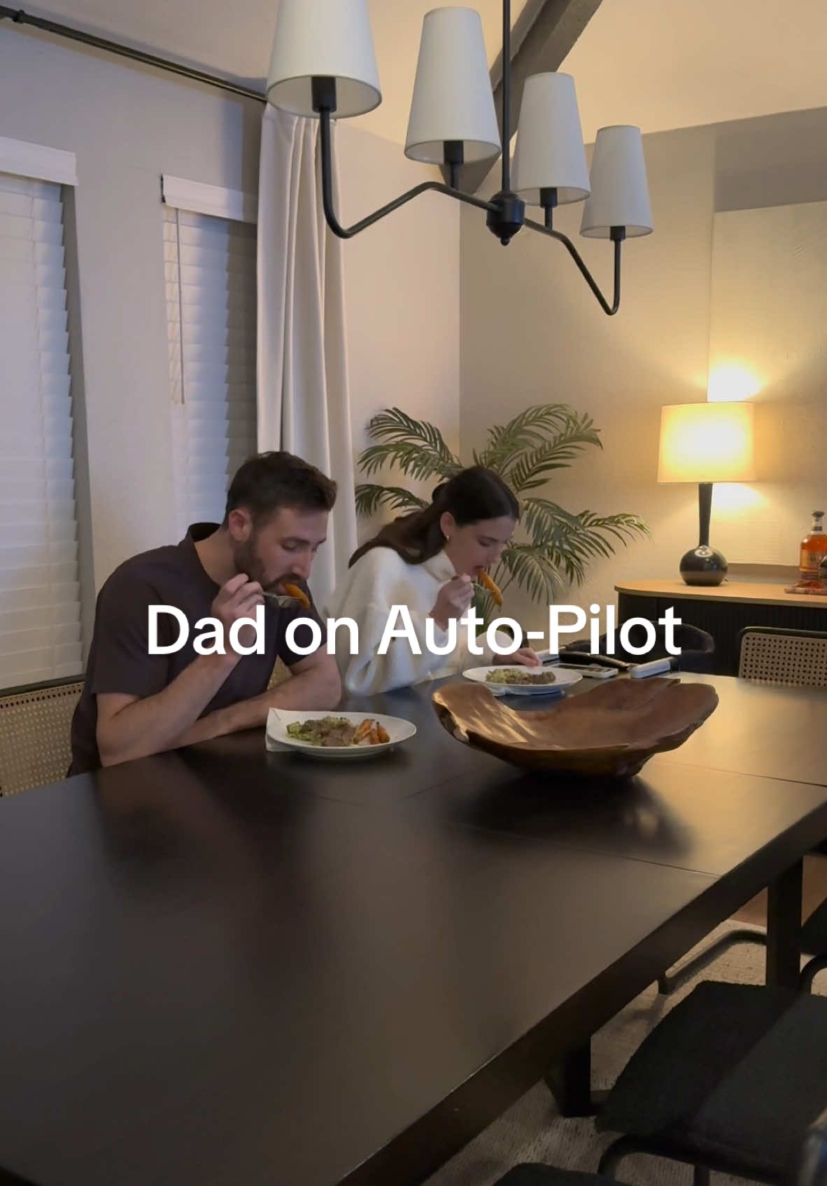 Less time cooking, more time living. Thanks @Factor_ for the autopilot lifestyle #EatSmart #FactorPartner #FueledByFactor #Factormeals #dinnertime #simplelife #simpledinner 