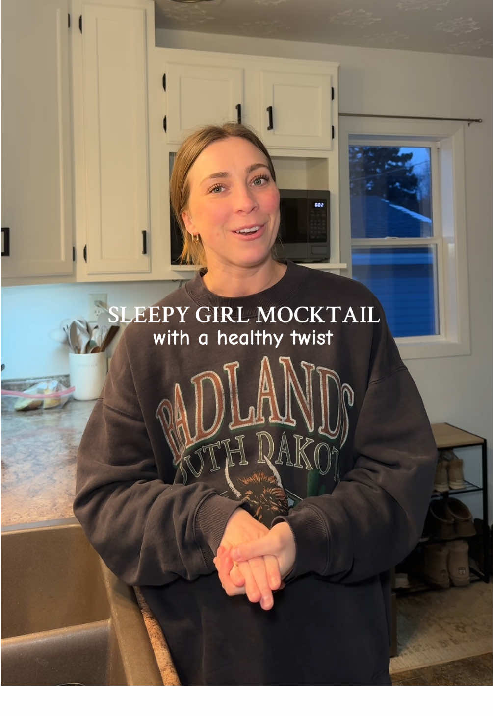 I’ve been loving this combo to help me wind down and get ready for bed at night!  #sleepygirlmocktail #mocktail #mocktailrecipe #sleepygirlmocktailrecipe #drinkrecipes #healthydrink #healthylifestyle #nighttimeroutine #sleephack #magnesium @Clean Simple Eats 