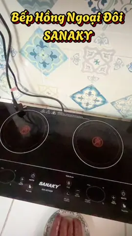 Bếp hồng ngoại Sanaky SNK-201HGW. Tổng công suất 4000W.  ##bephongngoai##bep##nhabep##giadung##nauan##TikTokAwardsVN##muataitiktok##shopping##salegiuathang##review##saleluongve##xuhuong##xuhuongtiktok##hot##hottrend##thanhshop83 @@Thanh riviu @@Thanh riviu @@Thanh riviu
