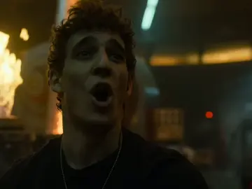 melhor série já criada, sim ou claro? #lacasadepapel #vaiprofycaramba #fyp 