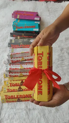 SA MGA NAGHAHANAP NG PANG-REGALO THIS COMING VALENTINES DAY KAHIT MALAYO PO ANG LUGAR,WILLING PO KAMENG IPADALA SA INYONG LOVED-ONES ANG INYONG REGALO🥰😘 KAYA CHECKOUT NA🥰🍫😚♥️❣️ #ValentinesDay #toblerone #freeshipping #voucher #tiktoknews #tiktokviral #viralvideo #SmallBusiness #smallbusinessowner #importedchocolates #tiktok #viral #fypシ #gift #giftideas #ValentinesDay 