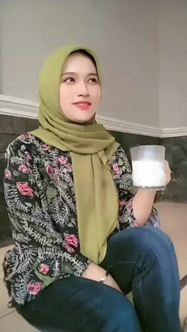 ngopi ajah dulu,susunya belum punya🤣🤣🤣 #duett #ngakak #videoreaksi #lucu #komedikocak #videoviral #kreatortiktok #komedi #lucu #komedikocak 