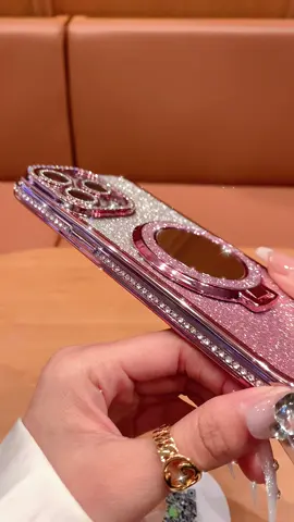 This is a dazzling phone case with a makeup mirror and a stand #iphone #iphonecase #iphone15promaxcase #iphone14promaxcase #iphone16promaxcase #iphone15case #iphone13promaxcase 