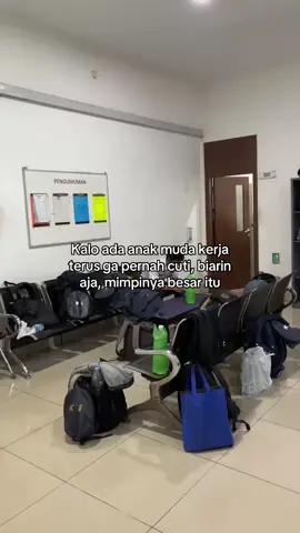 Semangat dinas biar kebeli tiket pesawat.