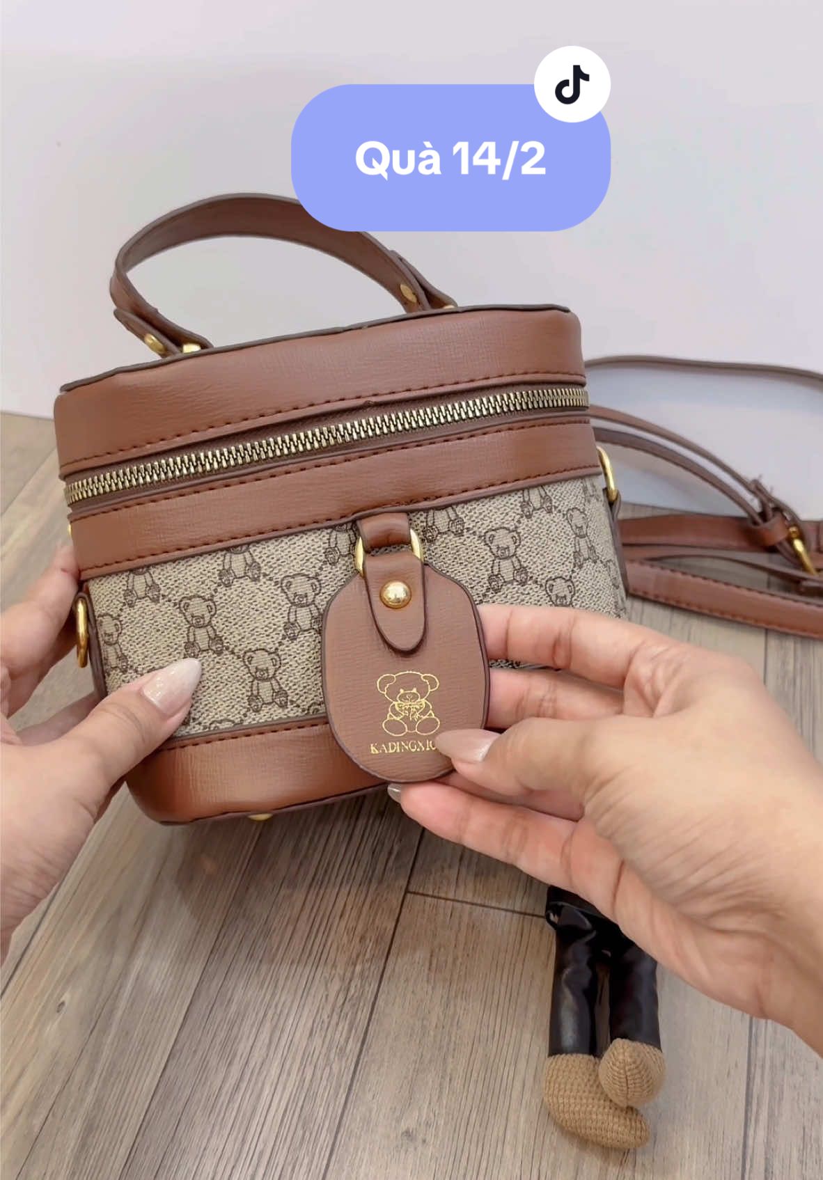 Quà 14/2 hay 8/3 hợp lý luôn #linhhriviu #tet2025 #muataitiktokshop #tui #tuixach #tuixachnu #tuihottrend #tuihop #tuicop #tuiquangchau #quavalentine 