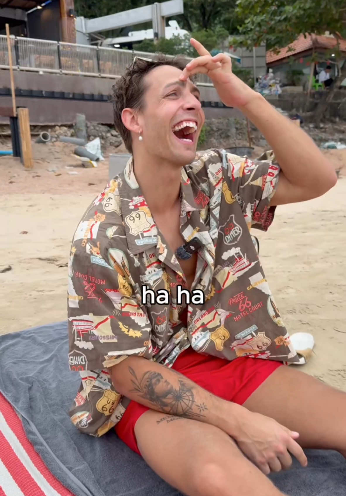 @Lars Henriksen I interviewed a Norwegian traveler on a Thai beach. He was incredibly friendly and graciously agreed to be filmed. Thank you so much for your cooperation! #thailand #travelthailand #thailandtravel #norway #norwegian 