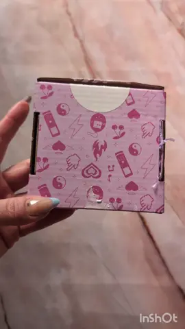 STUDIO GRL 🩷 Buenos días 🩷! Hoy te traigo un #unboxing de @Studio GRL uk  del LLAVERO VAMOS A LA PLAYA en forma de tabla de surf, en tono rosa 🩷 con letras de colores pasteles, perfecto para colgar las llaves me encanta es precioso 😍! Te dejo mi código “6B946AB418CA” 10% de DESCUENTO APROVECHA ✨  Te dejo el link 🔗 www.studiogrl.co.uk Te gusta? #studiogrl #clubapp #clubbrandbassador #llavero #keyring #miniinfluencer #ugc #ambassador #fyp #codigodedescuento #vamosalaplaya