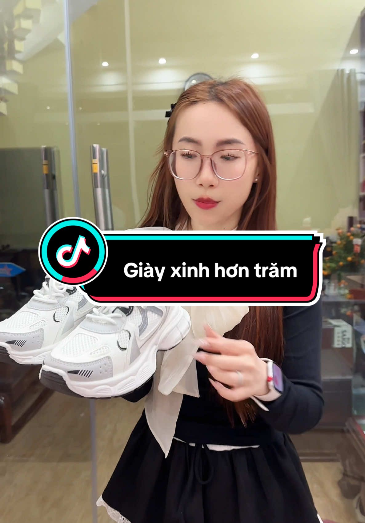 Giày thể thao tăng chiều cao #giaythethaonu #tômmtungtăng #review #phoidoxinh #thinhhanh 